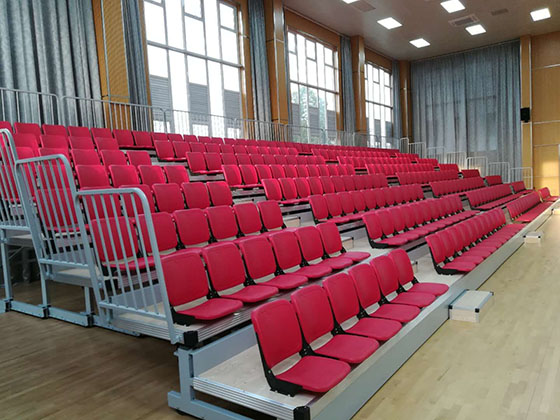 前置式高靠背翻版椅伸縮看臺(tái)(電動(dòng)/手動(dòng)) 前置式高靠背翻版椅伸縮看臺(tái)(電動(dòng)/手動(dòng))