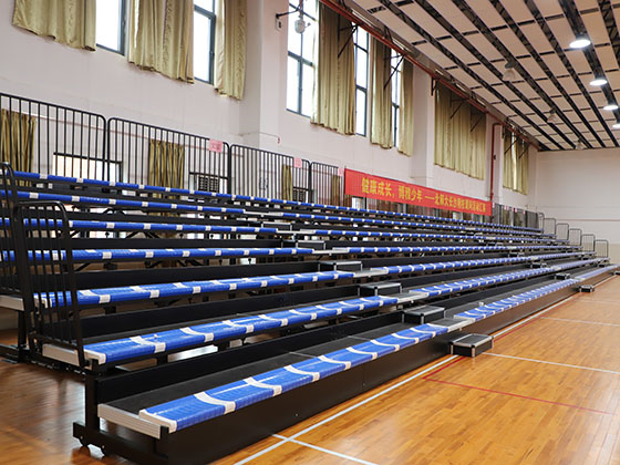 前置式低靠背注塑座椅伸縮看臺(tái)(電動(dòng)/手動(dòng)) 前置式低靠背注塑座椅伸縮看臺(tái)(電動(dòng)/手動(dòng))