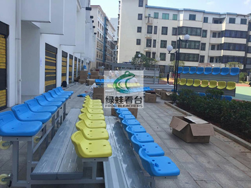 可移動(dòng)簡(jiǎn)易看臺(tái)