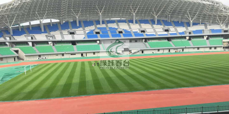 中靠背吹塑立裝座椅