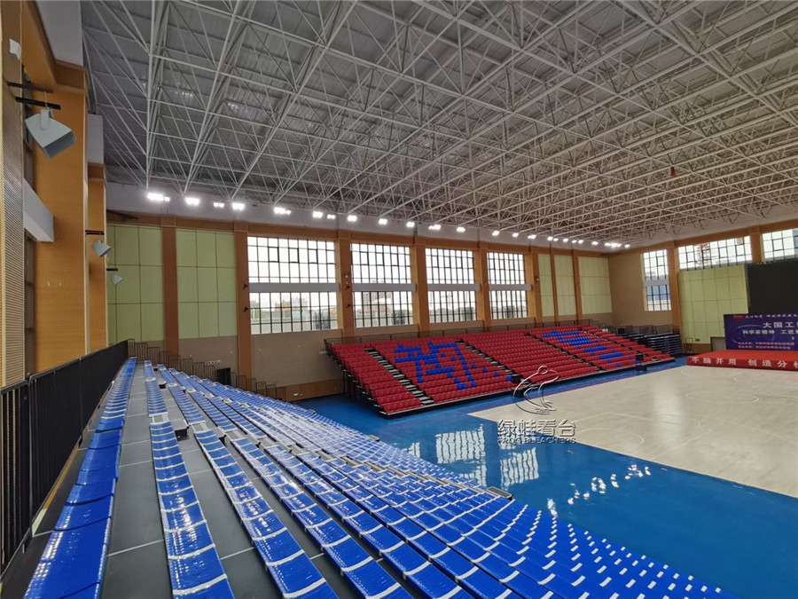 山丹新城區(qū)全民健身中心體育館看臺座椅