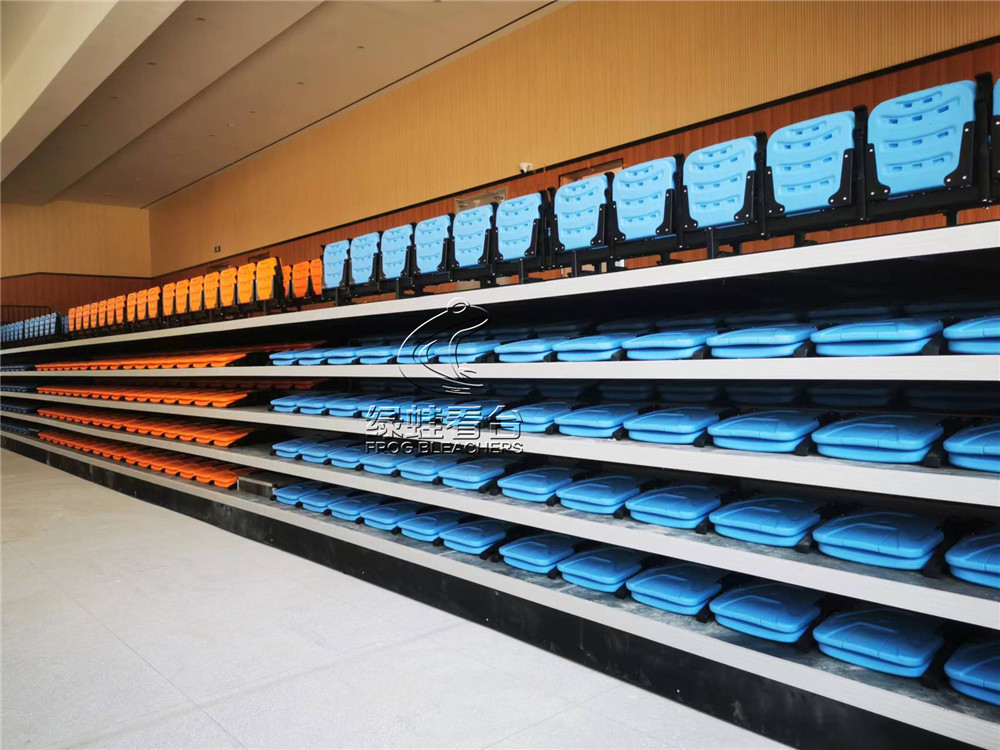 九華砂子塘潭州小學(xué)多功能廳看臺(tái)座椅項(xiàng)目